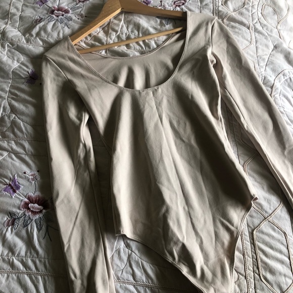 Wilfred Nude Pink Bodysuit - Picture 10 of 11